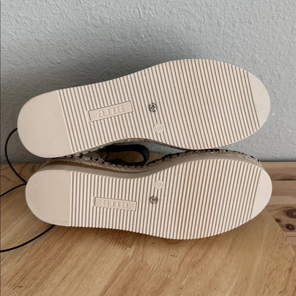 a.n.a Womens Clara Wedge Sandals - Picture 6 of 6